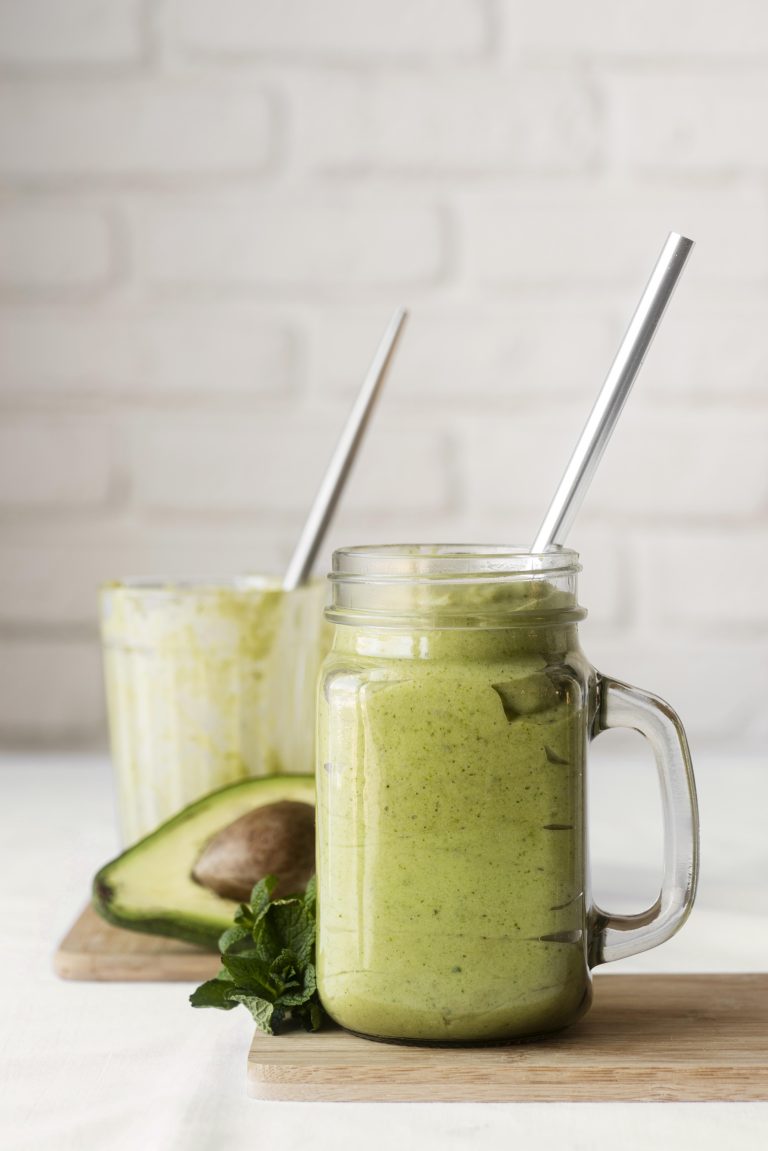 delicious-green-smoothie-with-avocado